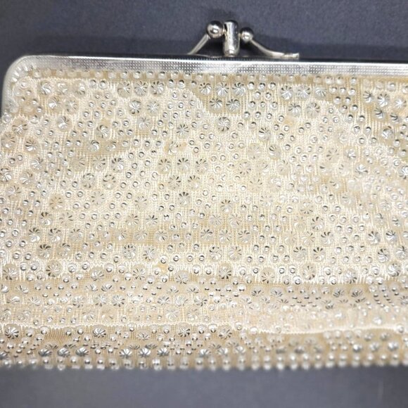 Handbags - VTG Beaded Ivory Clutch Purse With Silver Frame & Satin Lining